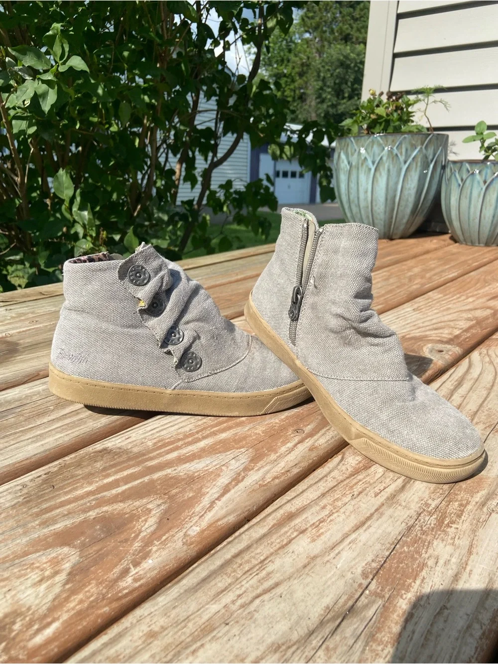 Blowfish Light Gray Canvas Button Ankle Boots for Kids